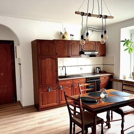 Modern-Vintage Apartment 奥斯特霍尔茨-沙姆贝克 外观 照片
