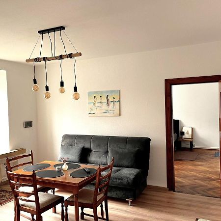 Modern-Vintage Apartment 奥斯特霍尔茨-沙姆贝克 外观 照片